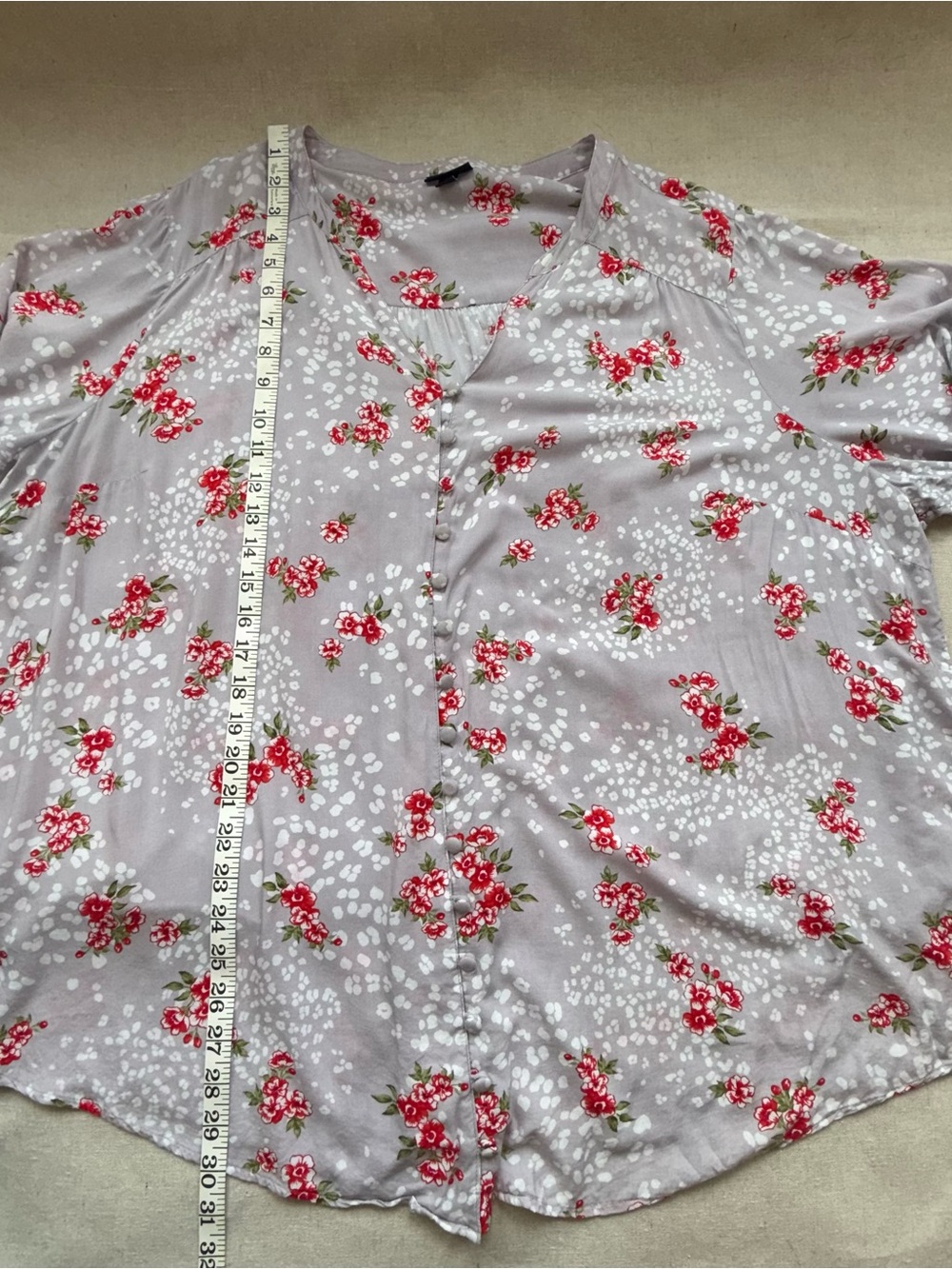 Red Flowers and White Polka Dots Size: Torrid Size 3 (Fits like a Women's Plus - Picture 10 of 13